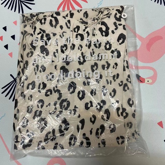 NWT❤️Reformation Juliette Dress Snow Leopard - Picture 3 of 3